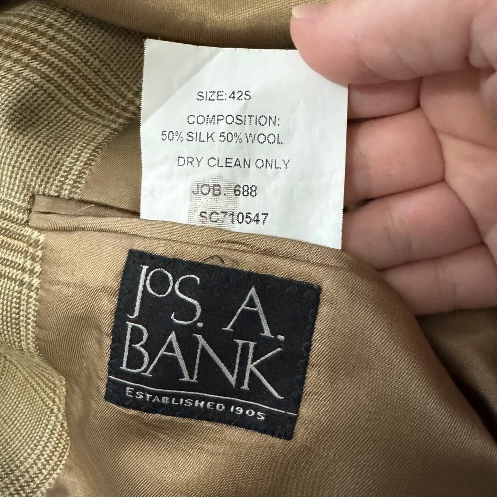 Jos A Bank 42S Plaid Check Silk & Wool Blazer Jacket ~ Career Work Business